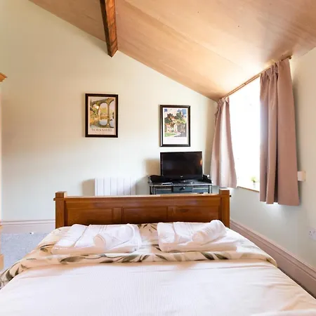 Oliver's View Stunning And Location Free Parking- Yorkshire Coast Lets. Scarborough