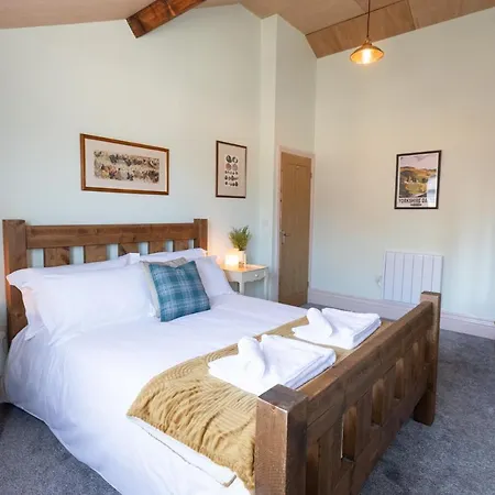 Oliver's View Stunning And Location Free Parking- Yorkshire Coast Lets. Scarborough
